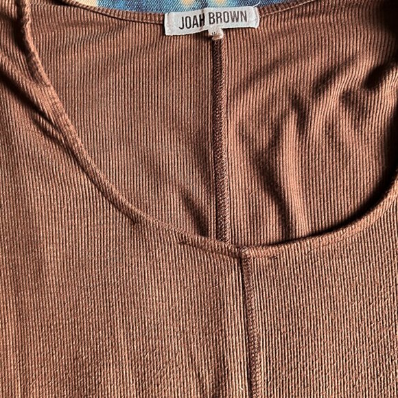 Joah Brown | Classic Scoop Long Sleeve | Brown | M/L - Picture 5 of 6